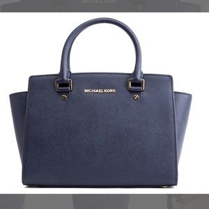 ✨👛MICHEAL KORS SELMA MEDIUM SAFFIANO LEATHER SATCHEL 👛✨